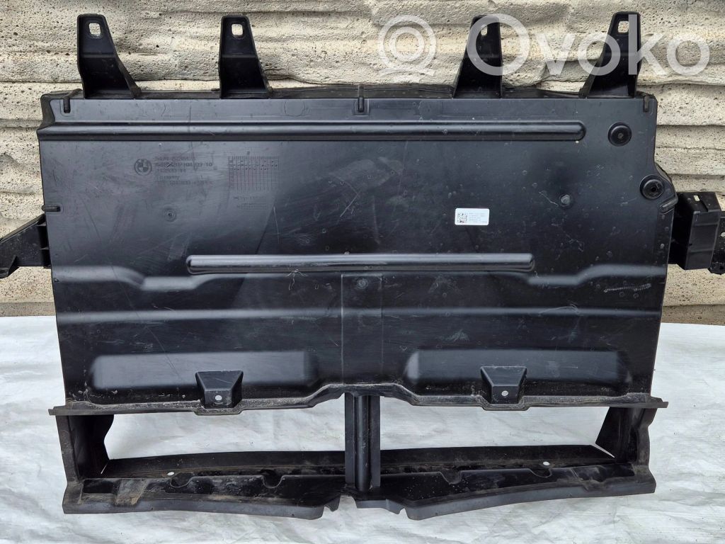 BMW iX Intercooler air guide/duct channel 