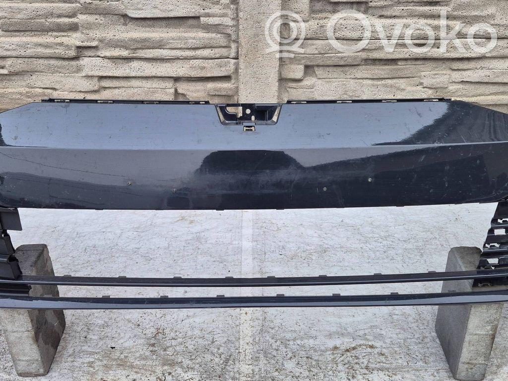 Volkswagen Golf VIII Front bumper 