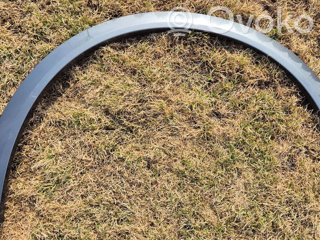 Audi e-tron Front arch trim 