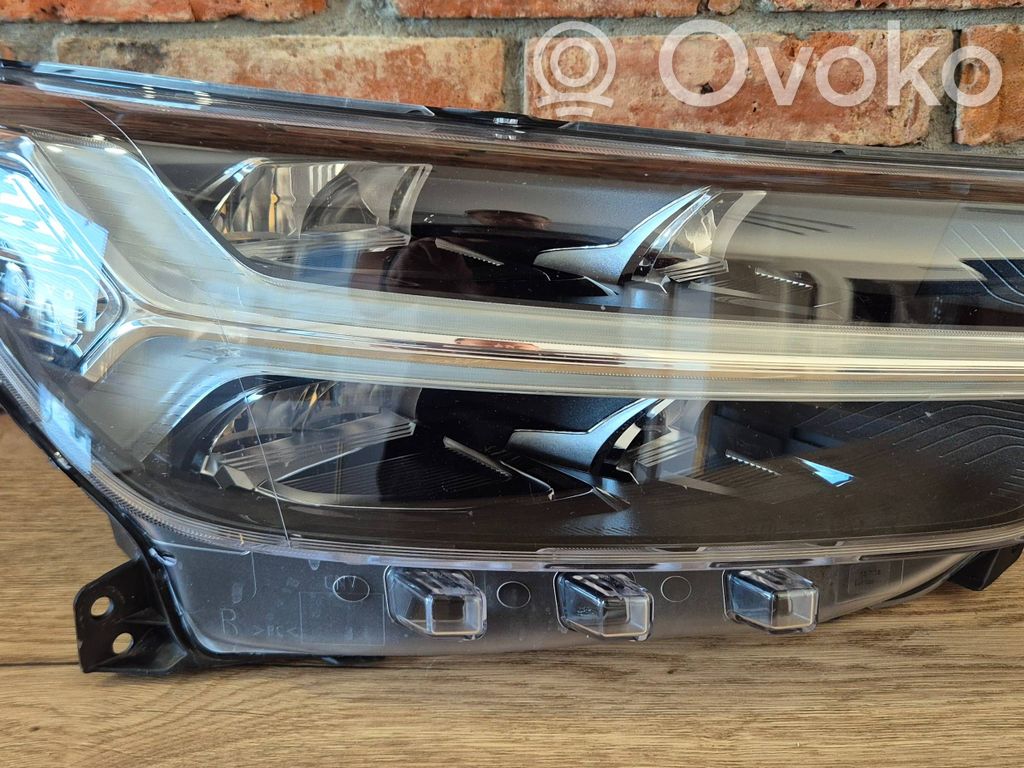 Volvo XC40 Scheinwerfer 