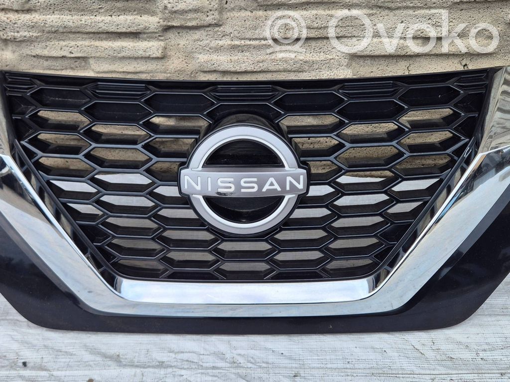 Nissan Juke II F16 Maskownica / Grill / Atrapa górna chłodnicy 