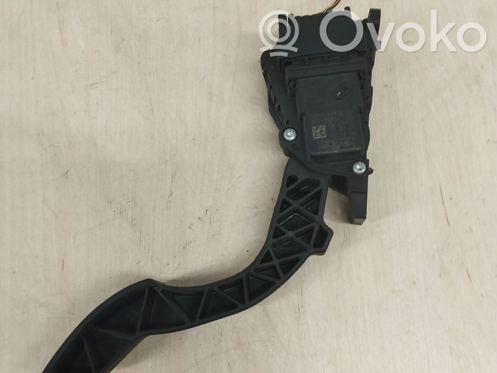 Akceleratoriaus pedalas   4M519F836CH