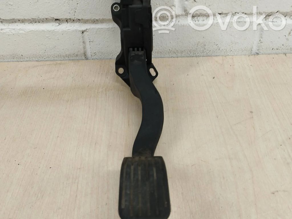 Peugeot 207 Accelerator throttle pedal 