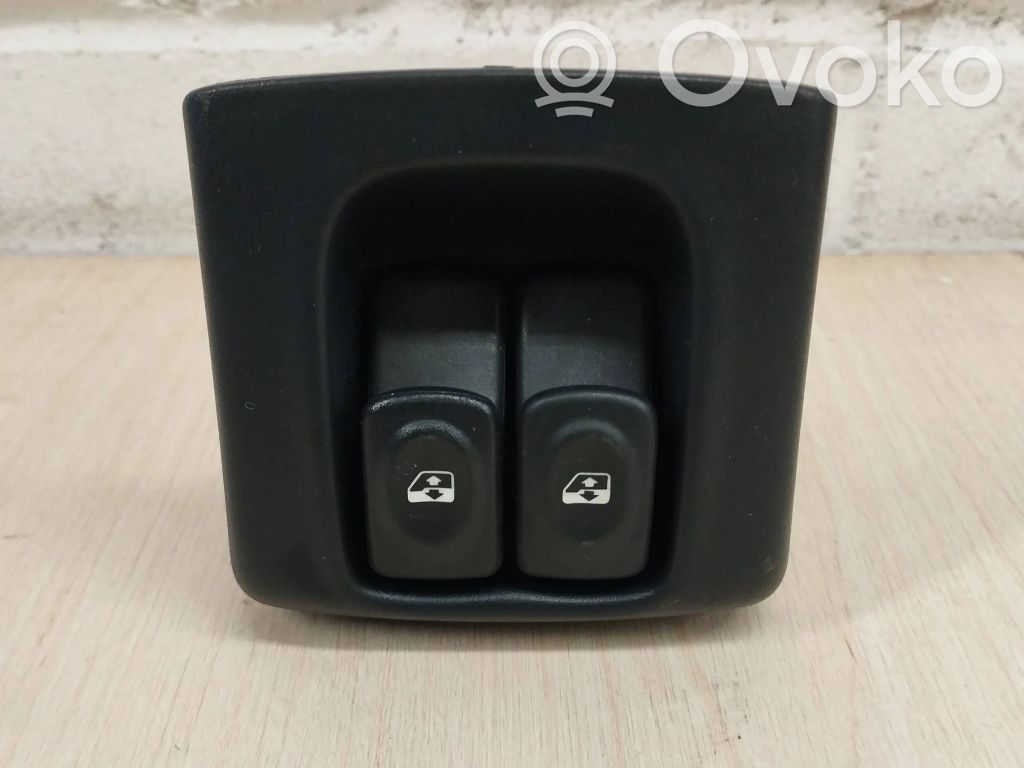 Renault Megane I Front door window switch trim 