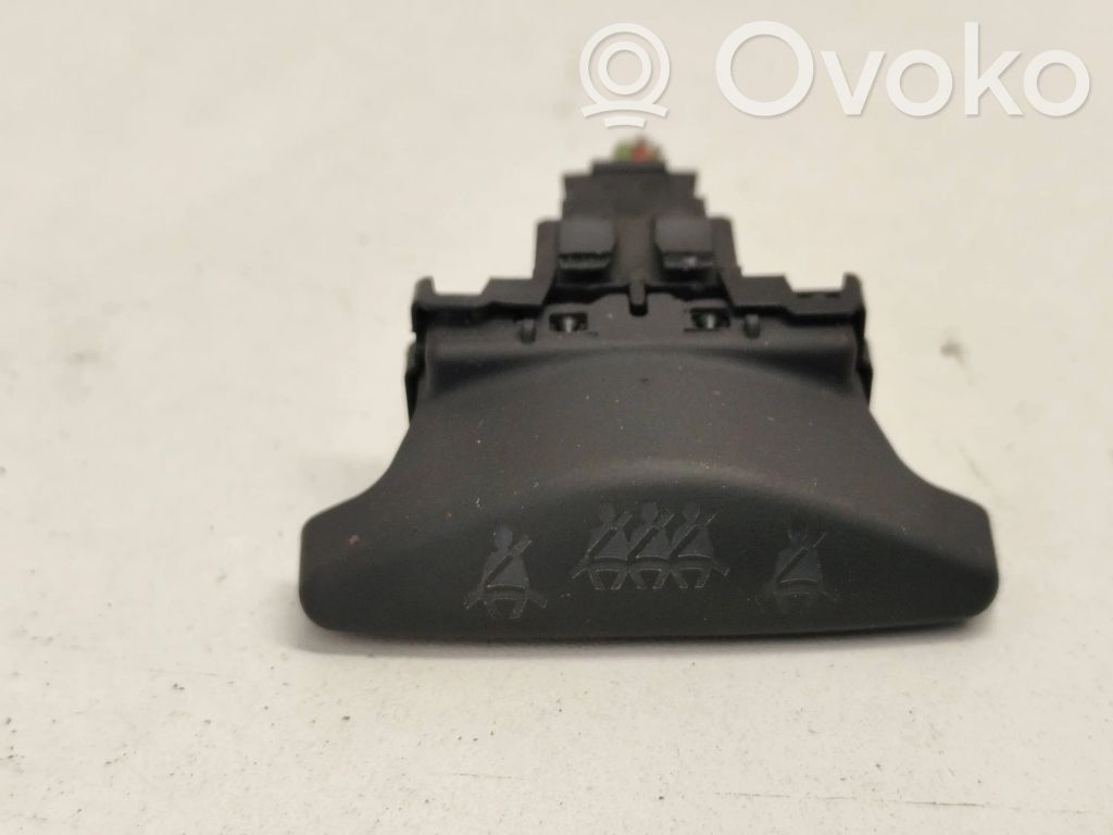 Citroen C5 Passenger airbag on/off switch 