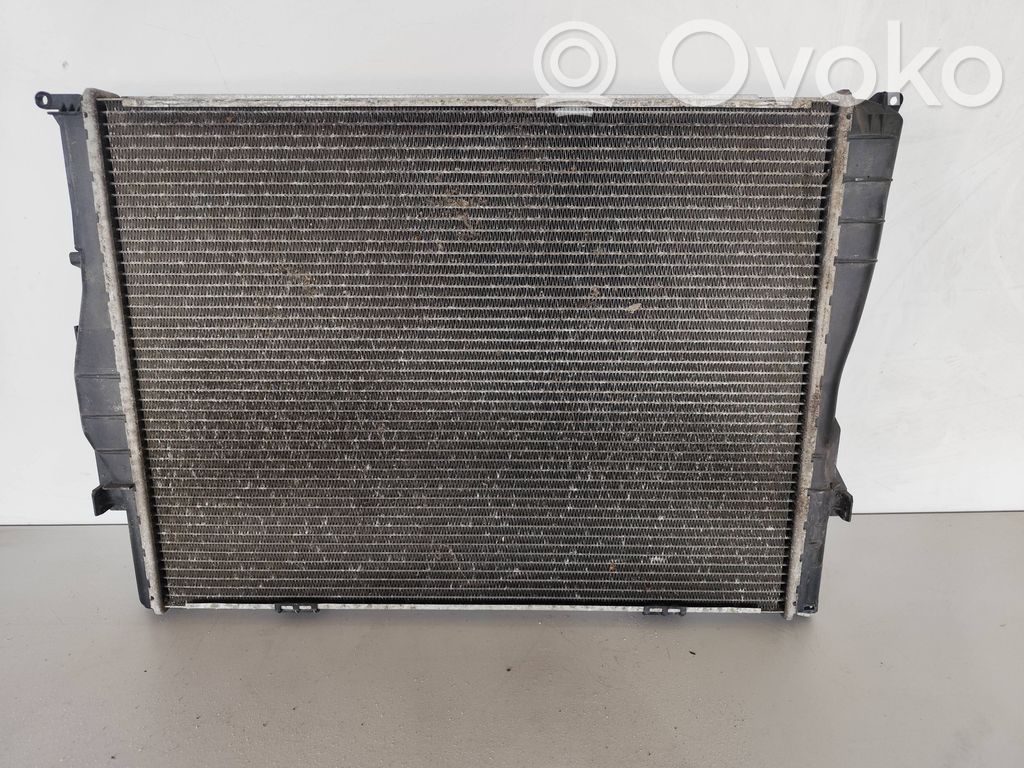 BMW 3 E90 E91 Dzesēšanas šķidruma radiators 