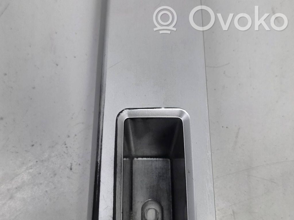 Mazda 5 Front door interior handle trim 