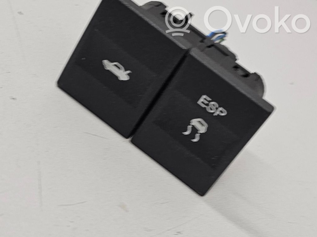 Ford Mondeo Mk III Traction control (ASR) switch 