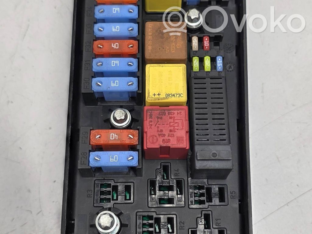 Opel Vectra C Fuse module 