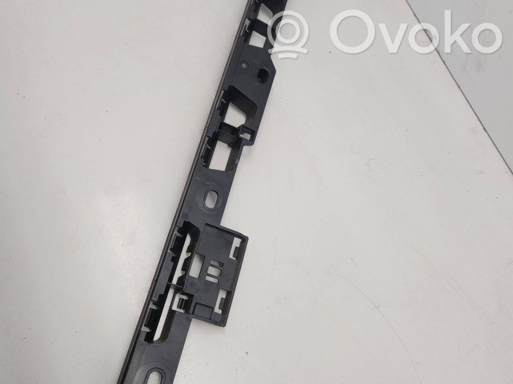 Porsche Macan (95B) Sill supporting ledge 