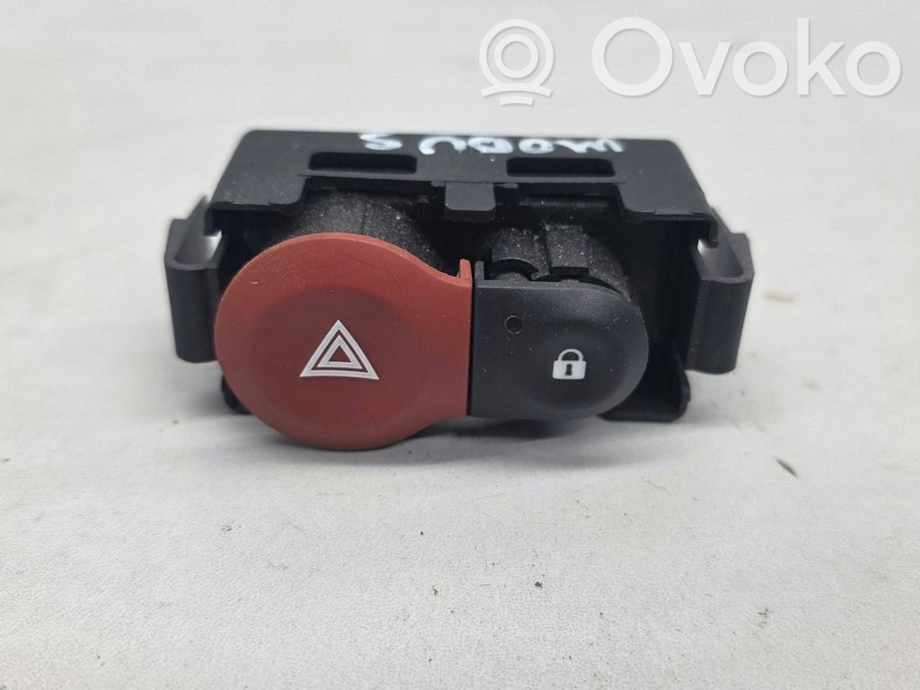 Hazard light switch   8200214896