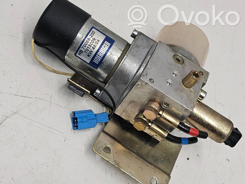 BMW 7 E65 E66 Siłownik elektryczny podnoszenia klapy tylnej / bagażnika 