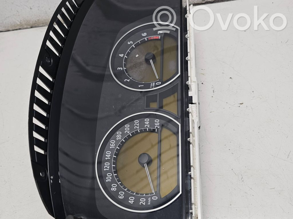 BMW 7 E65 E66 Nopeusmittari (mittaristo) 