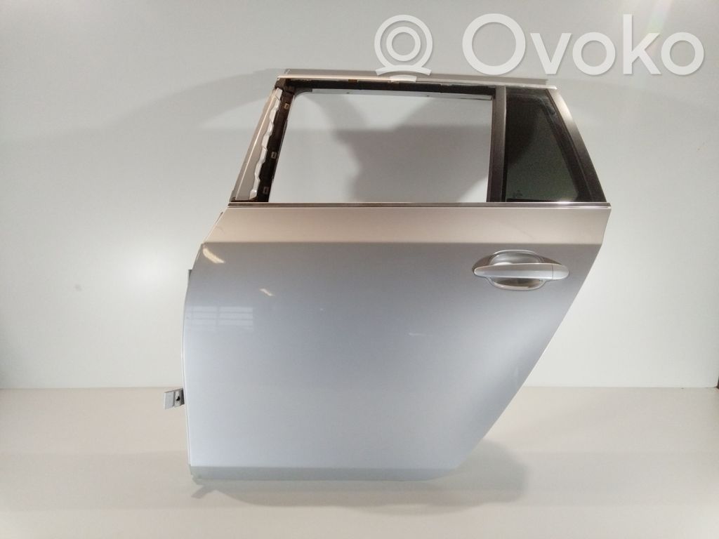 BMW 5 E60 E61 Aizmugurējās durvis 