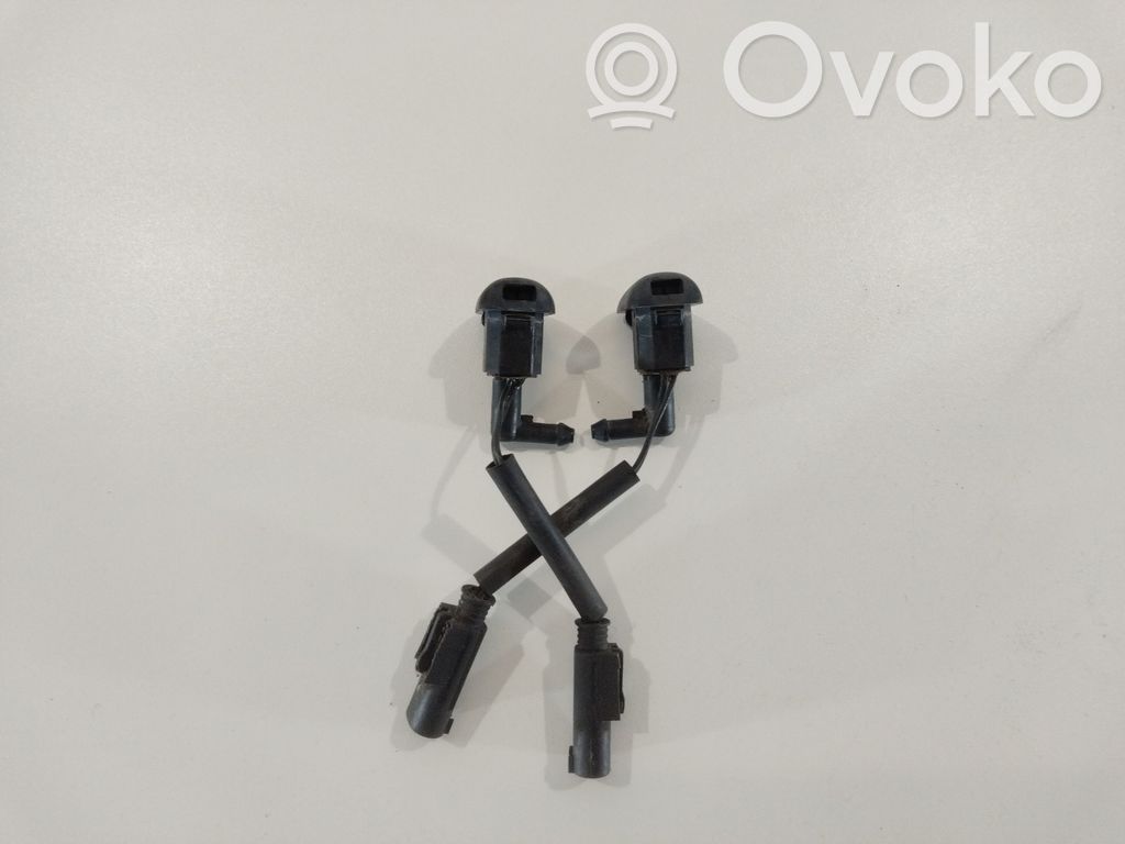 BMW 5 E60 E61 Windshield washer spray nozzle 