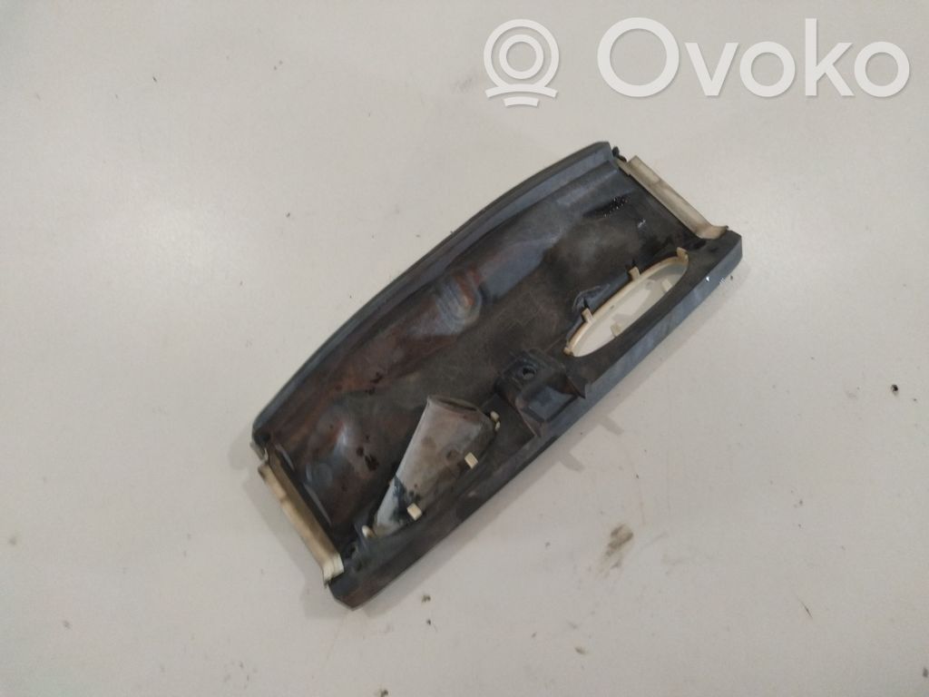 BMW 3 E90 E91 Alte piese compartiment motor 