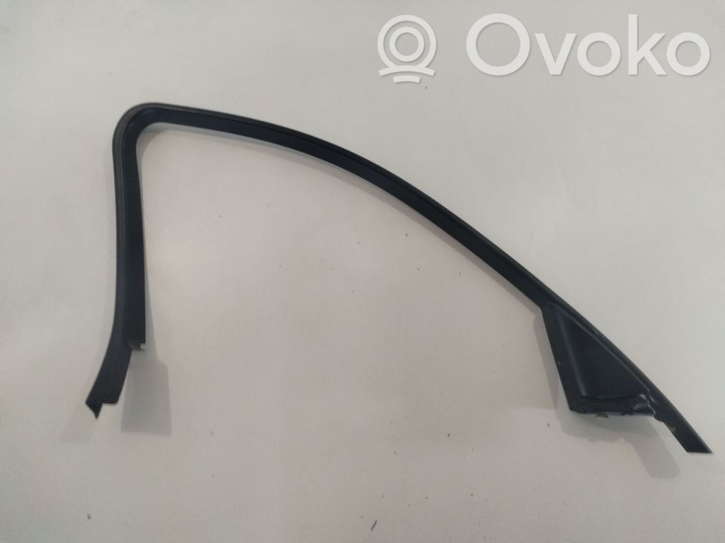BMW 3 E90 E91 Front door window/glass frame 