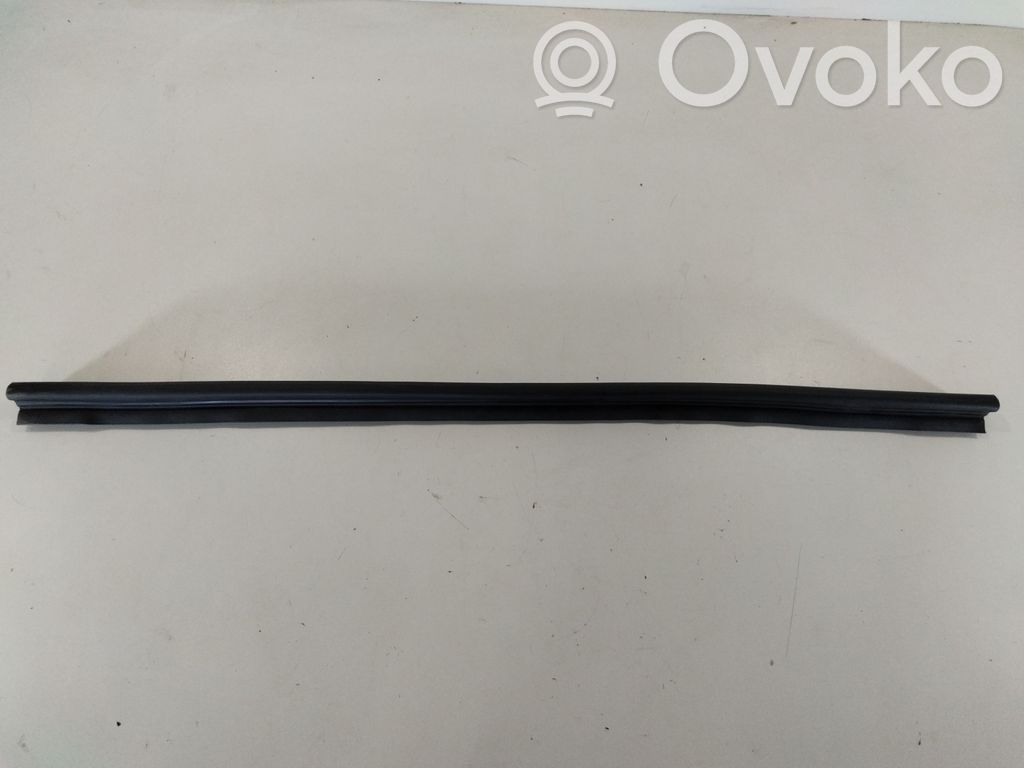 Audi A5 8T 8F Engine compartment rubber 