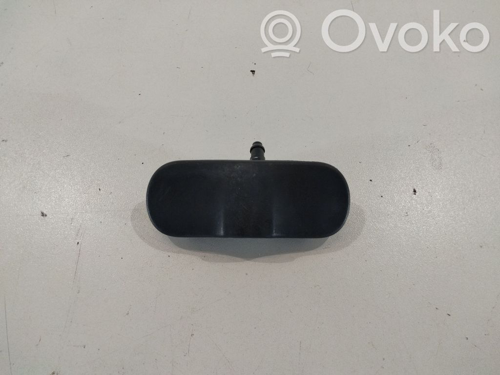 Audi A5 8T 8F Dysza spryskiwacza szyby przedniej / czołowej 