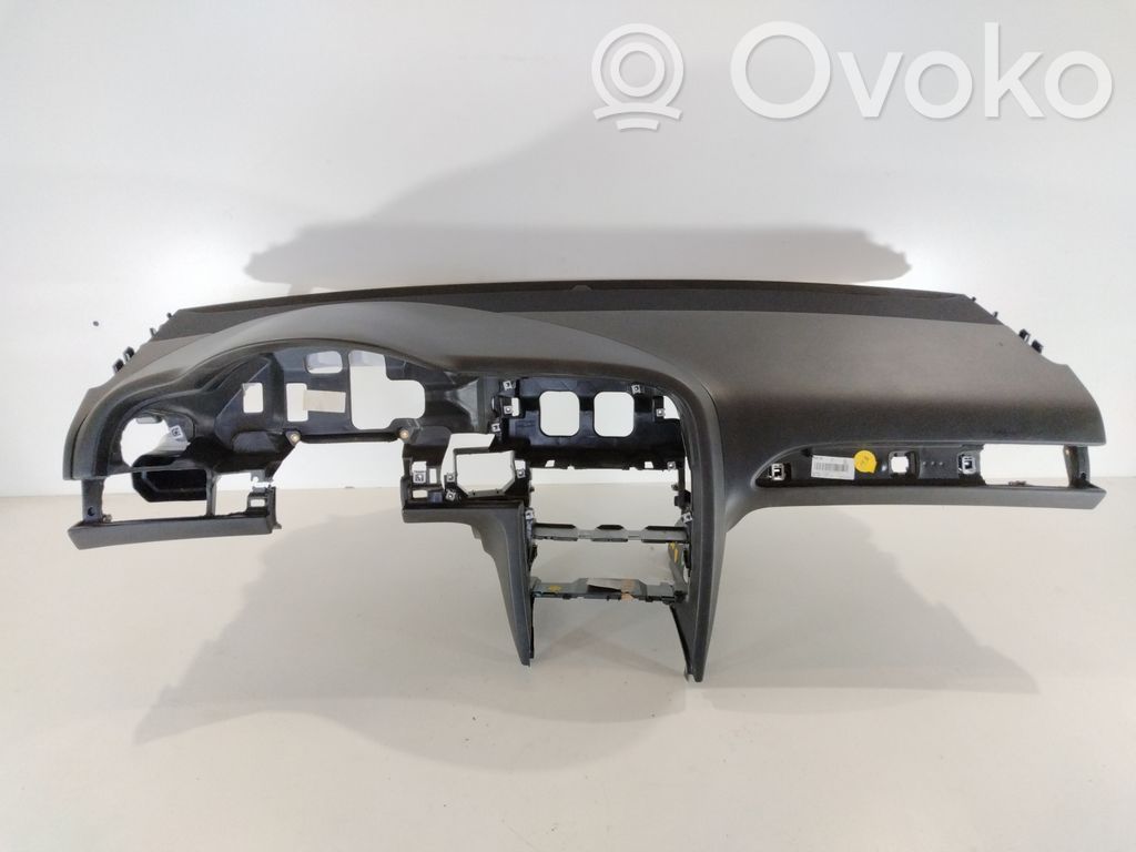 Dashboard   4F1857041