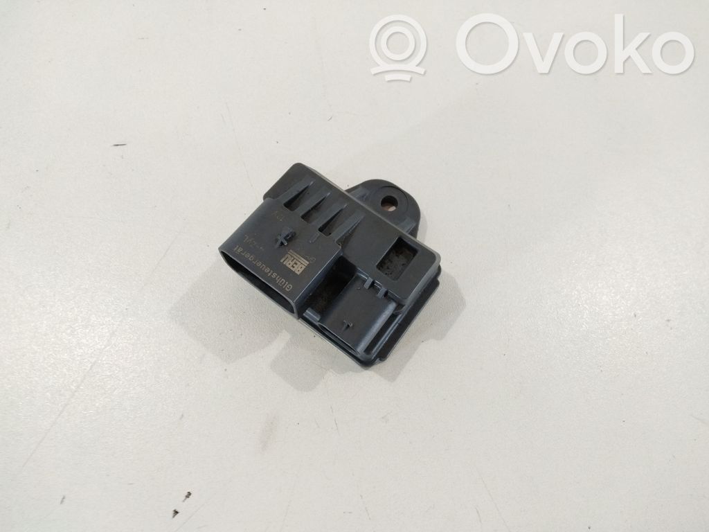 BMW 5 F10 F11 Kvēlsveču relejs 