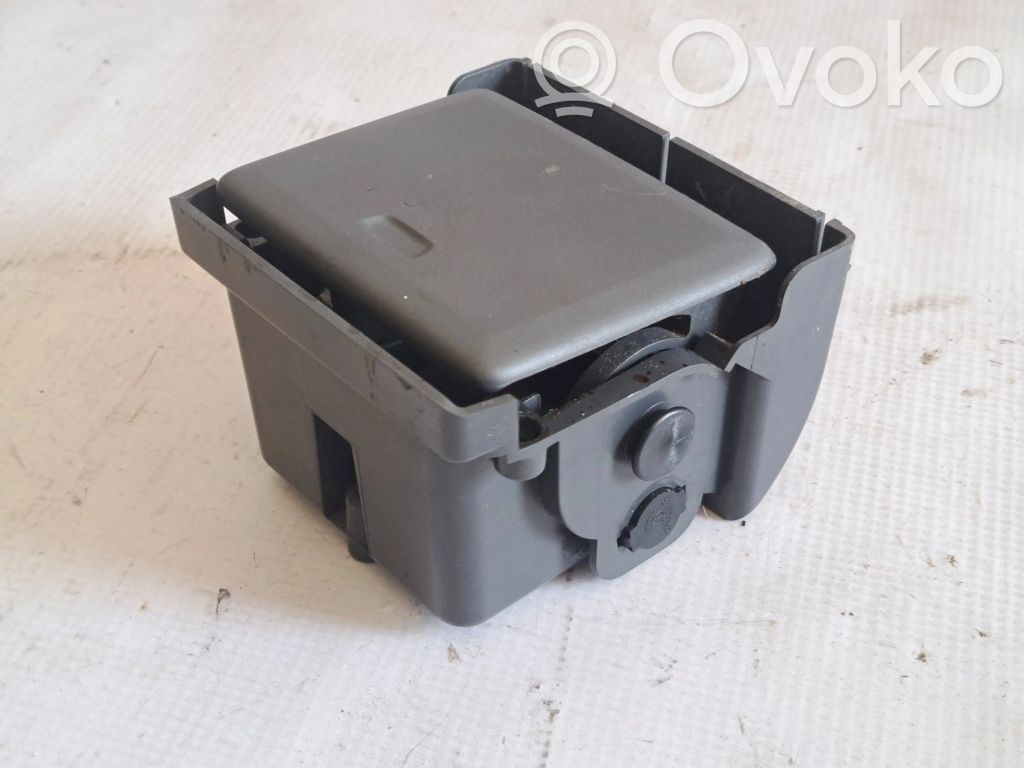 Volvo V70 Ashtray (front) 