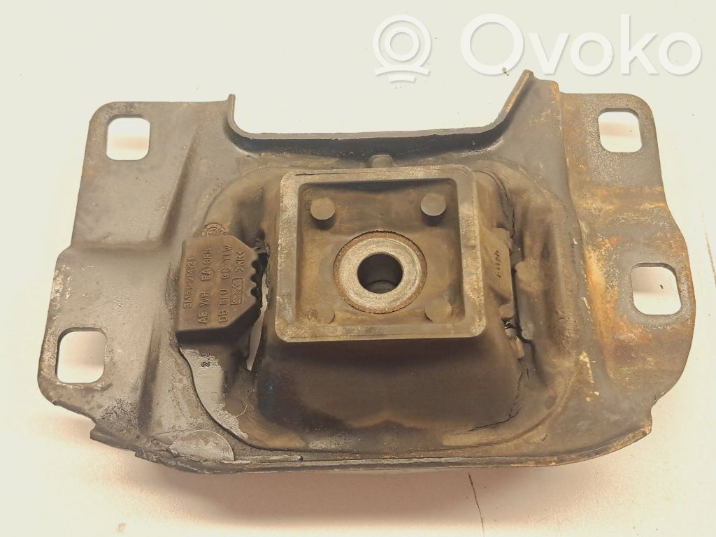 Volvo V50 Engine mount bracket 