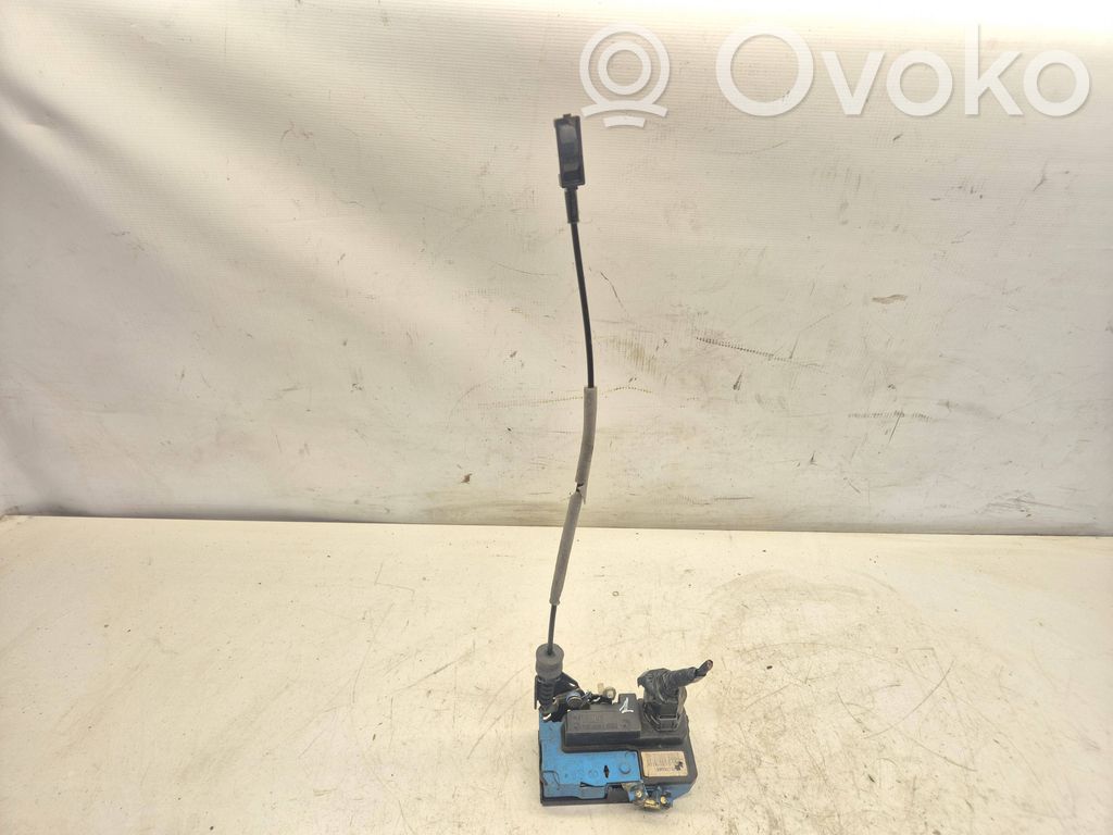Volvo XC90 Front door lock 