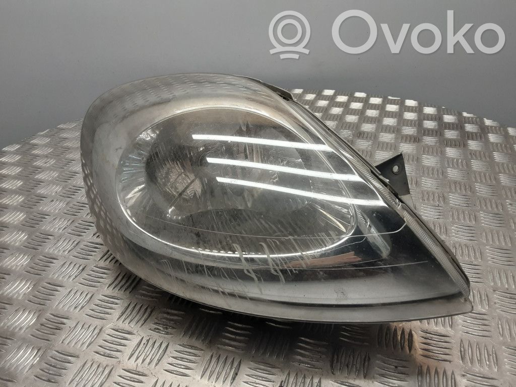 Opel Vivaro Scheinwerfer 