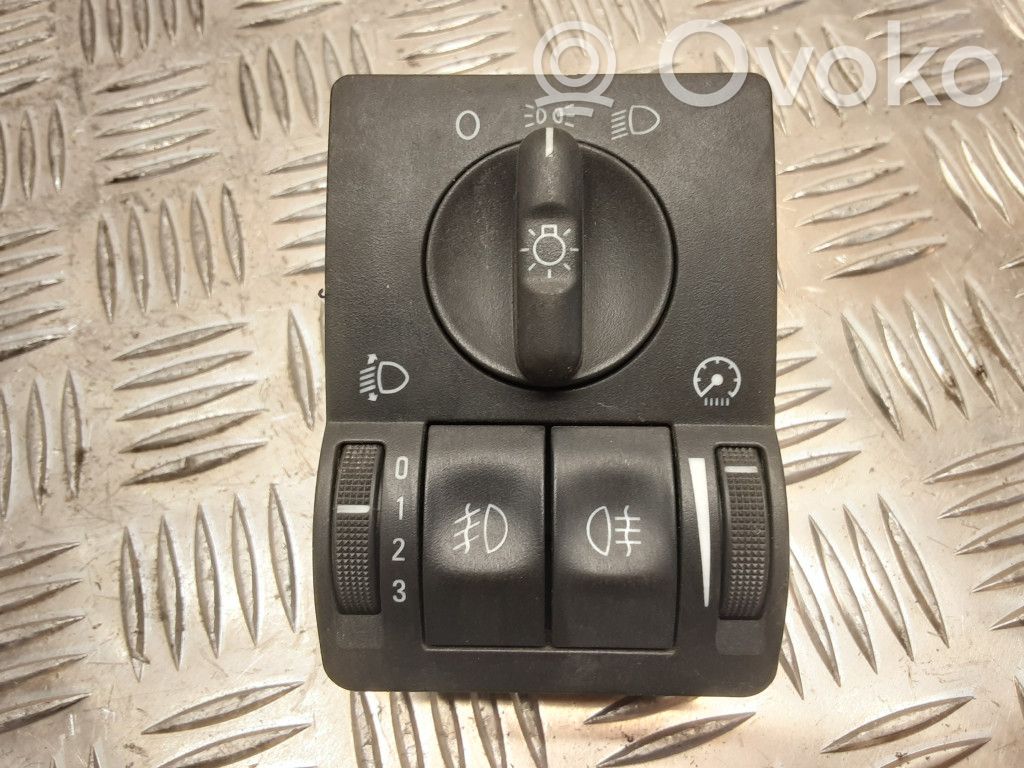 Opel Corsa C Light switch 