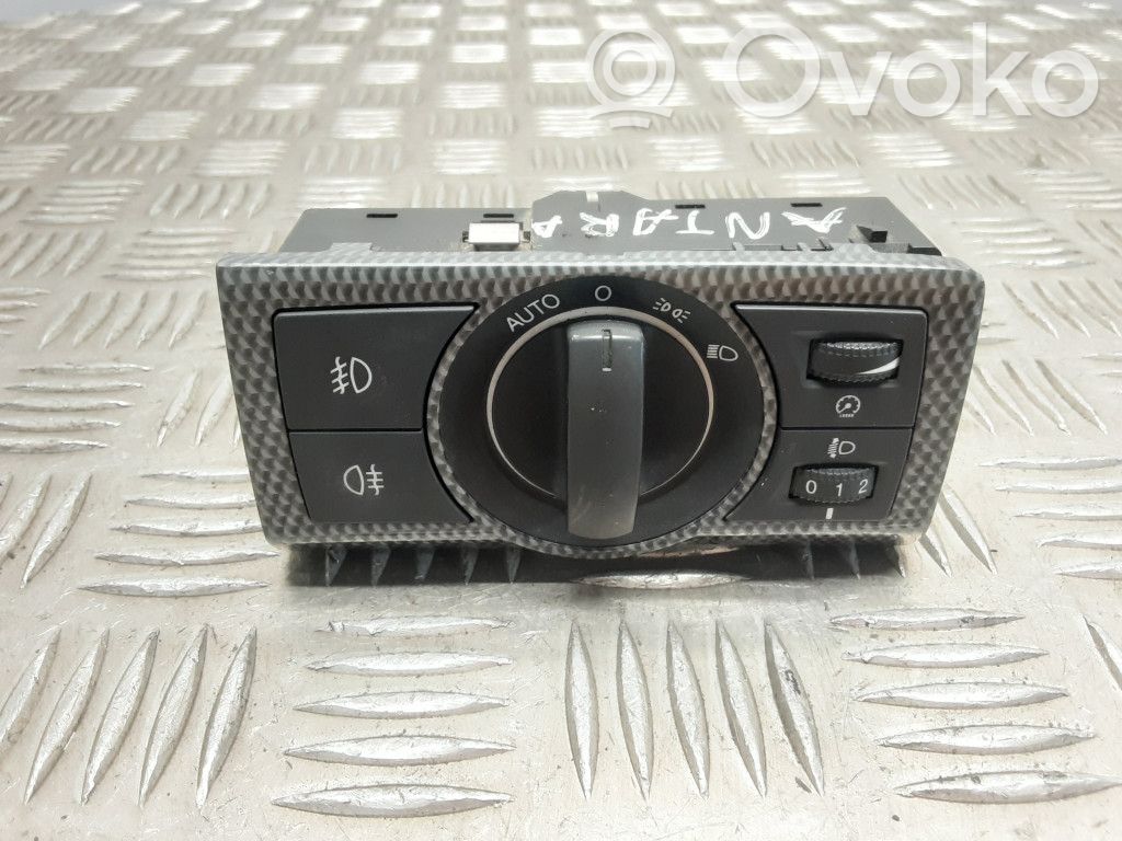 Light switch   96672895