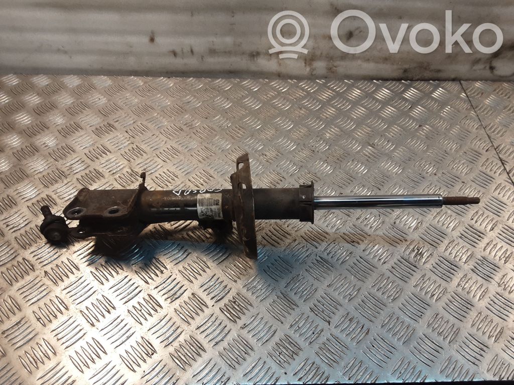 Opel Corsa D Priekšpusē amortizators 