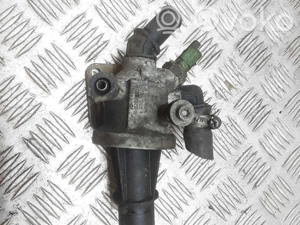 Opel Corsa D Carcasa del termostato 