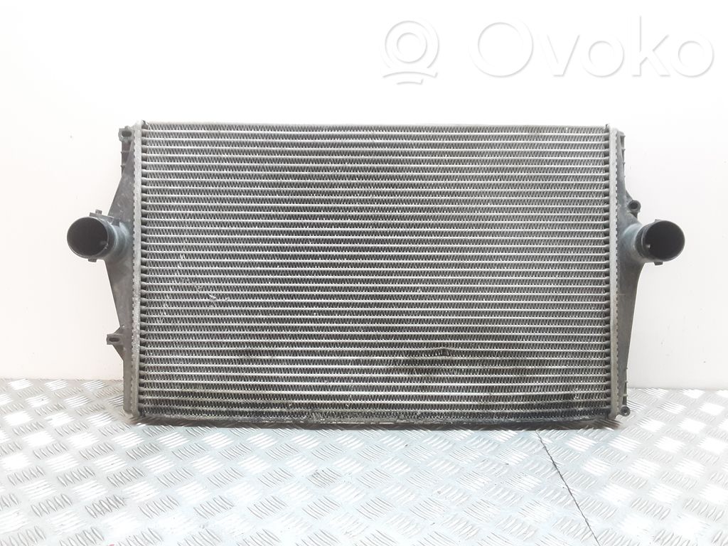Volvo XC70 Interkūlerio radiatorius 