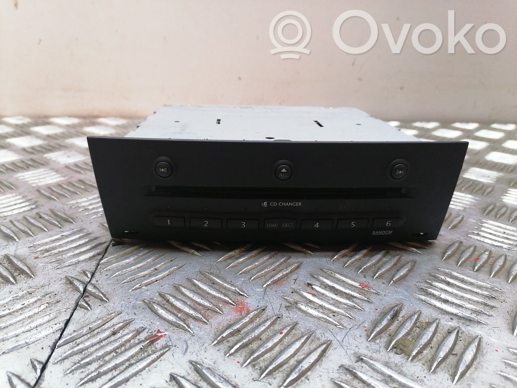 Renault Megane II CD/DVD keitiklis 
