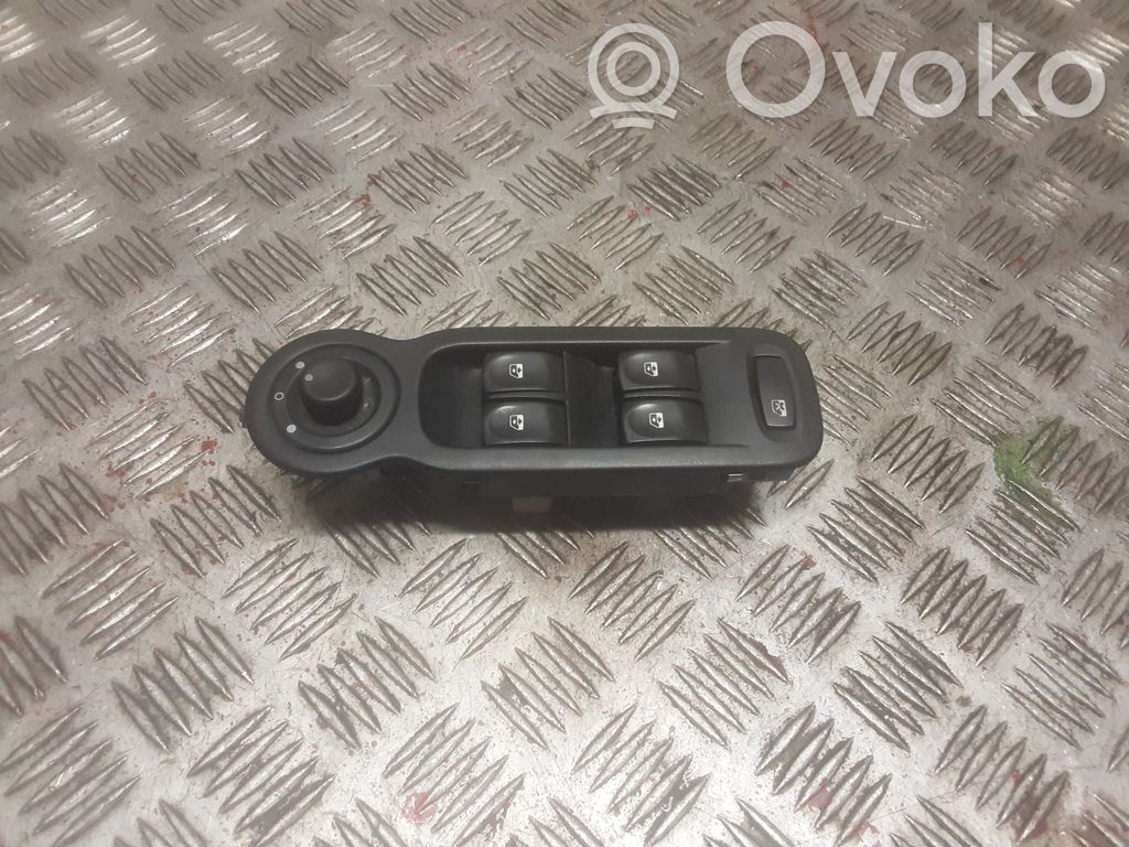 Renault Modus Electric window control switch 