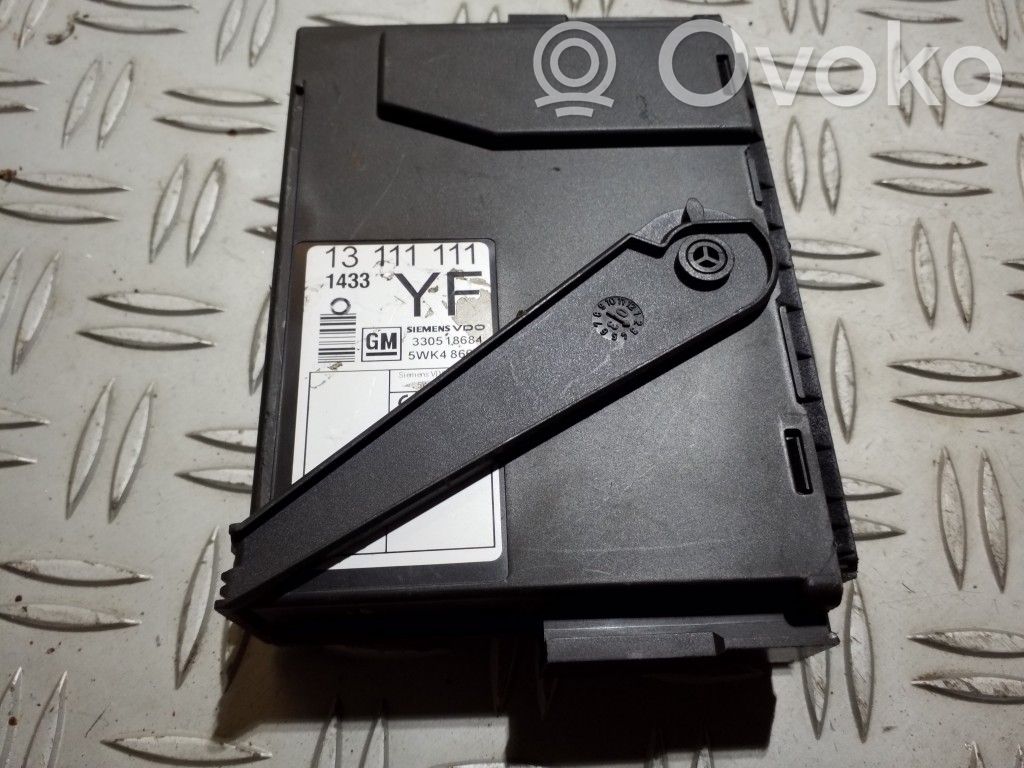 Door central lock control unit/module   13111111,5WK48664D,330518684