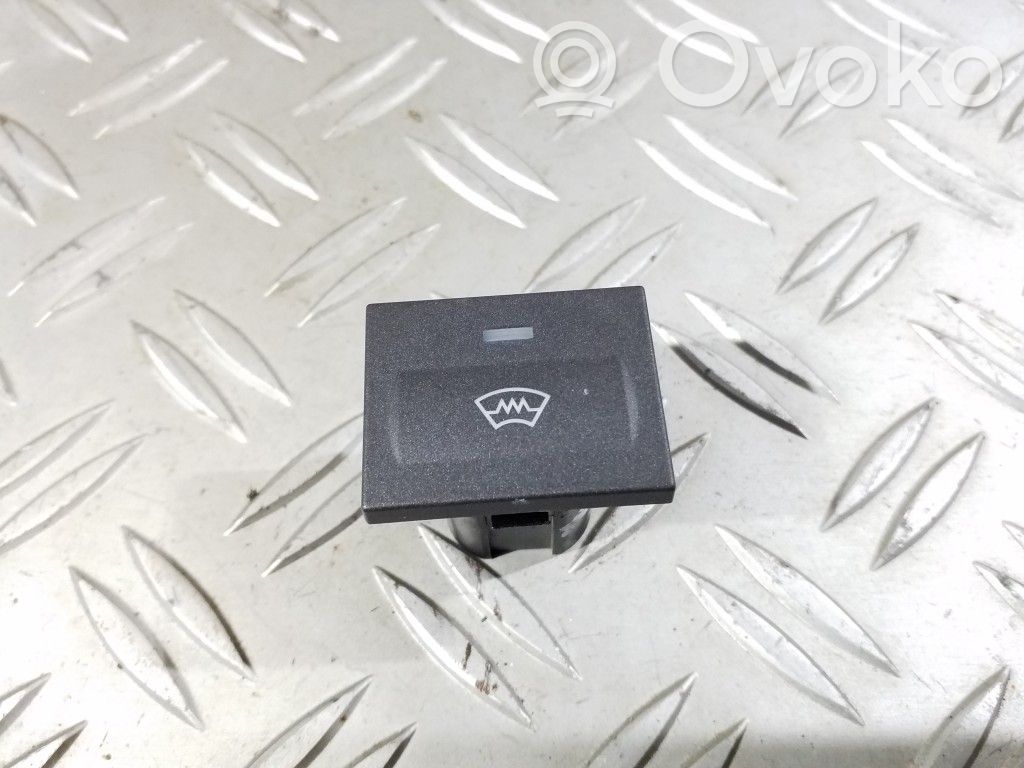 Ford Focus C-MAX Windscreen/window heater switch 