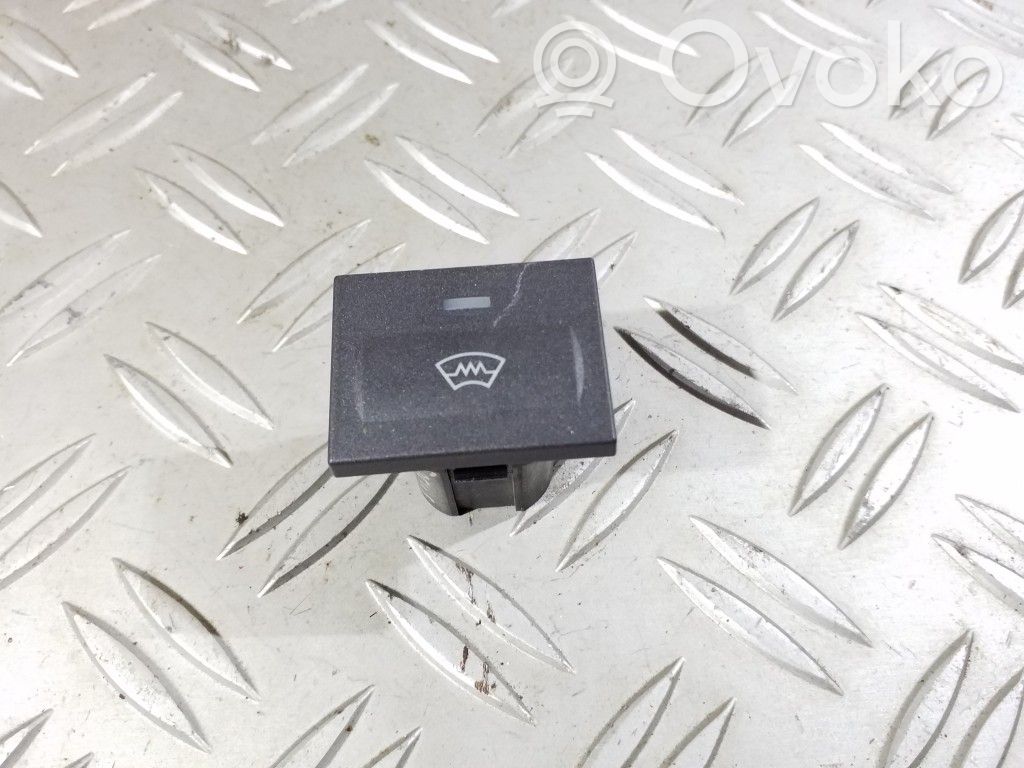 Ford Focus C-MAX Windscreen/window heater switch 