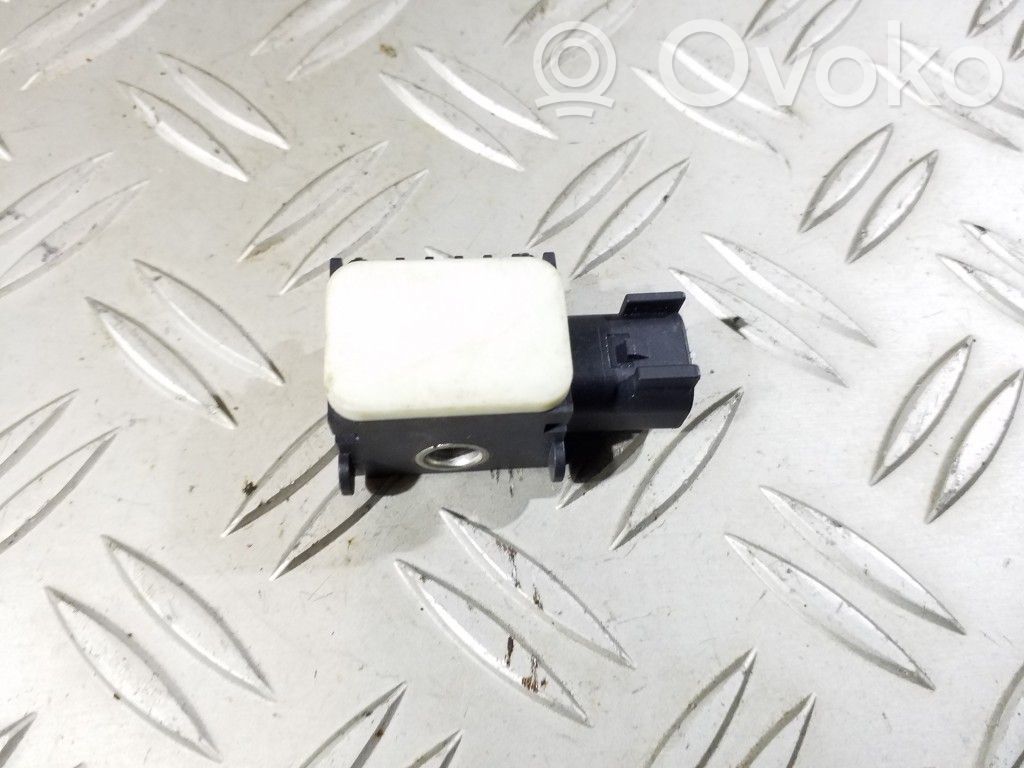 Ford Mondeo MK IV Airbag deployment crash/impact sensor 