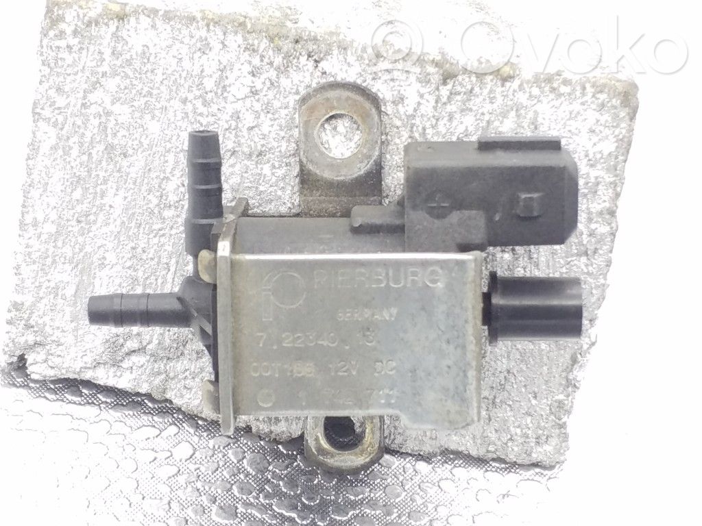 Vacuum valve   1742711,72234013