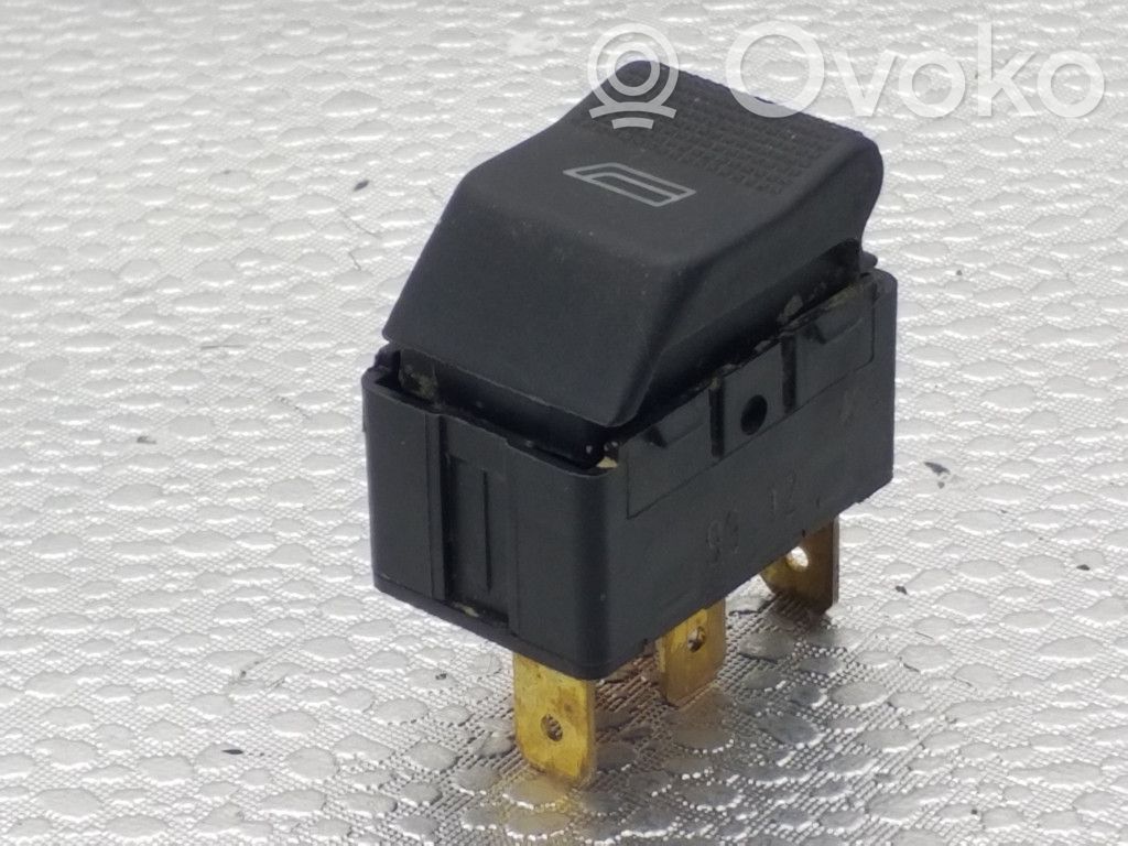 Audi A4 S4 B5 8D Electric window control switch 