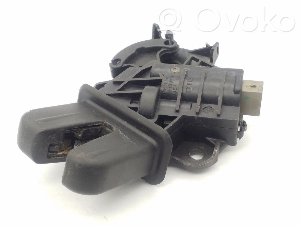 Volkswagen PASSAT B6 Tailgate/trunk/boot lock/catch/latch 