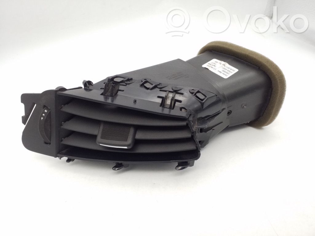 Opel Astra J Grilă ventilație/ramă laterală bord 