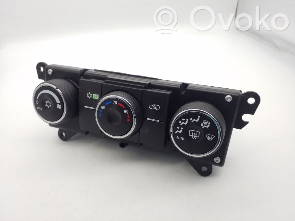 Climate control unit   25899048