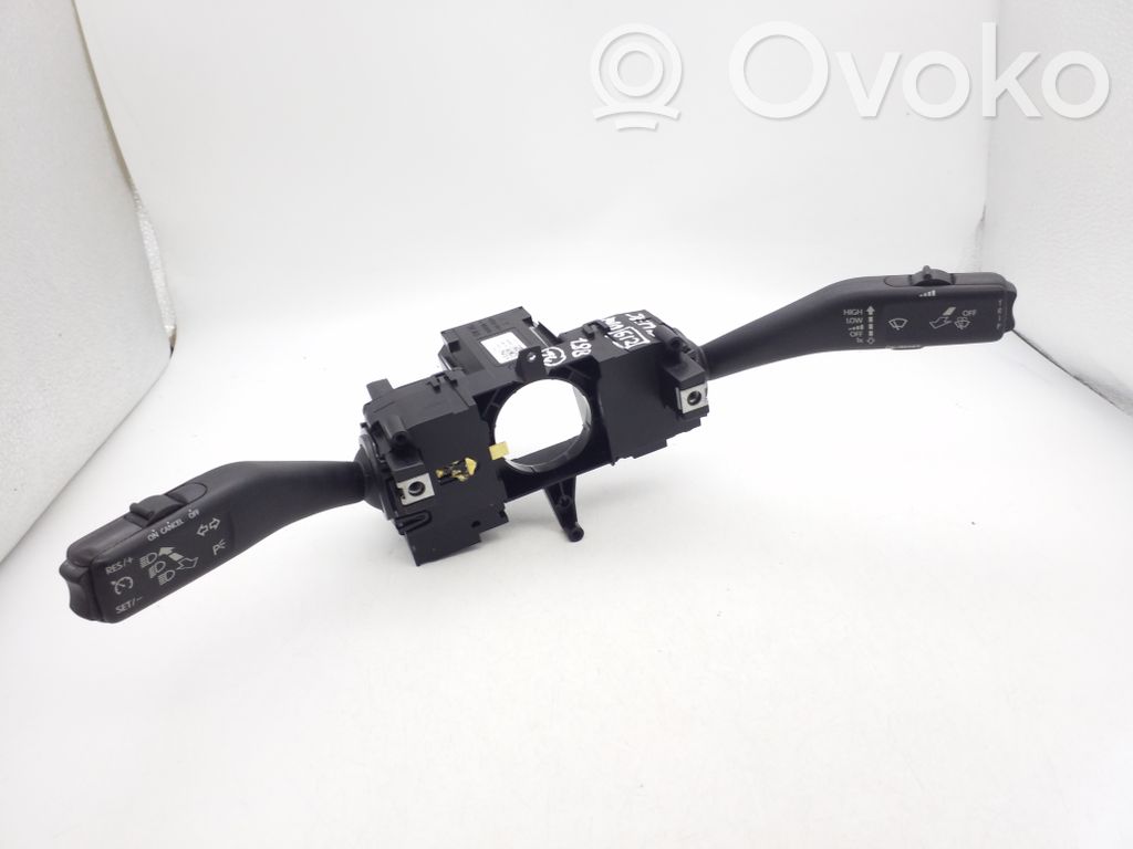 Volkswagen Jetta VI Commodo, commande essuie-glace/phare 
