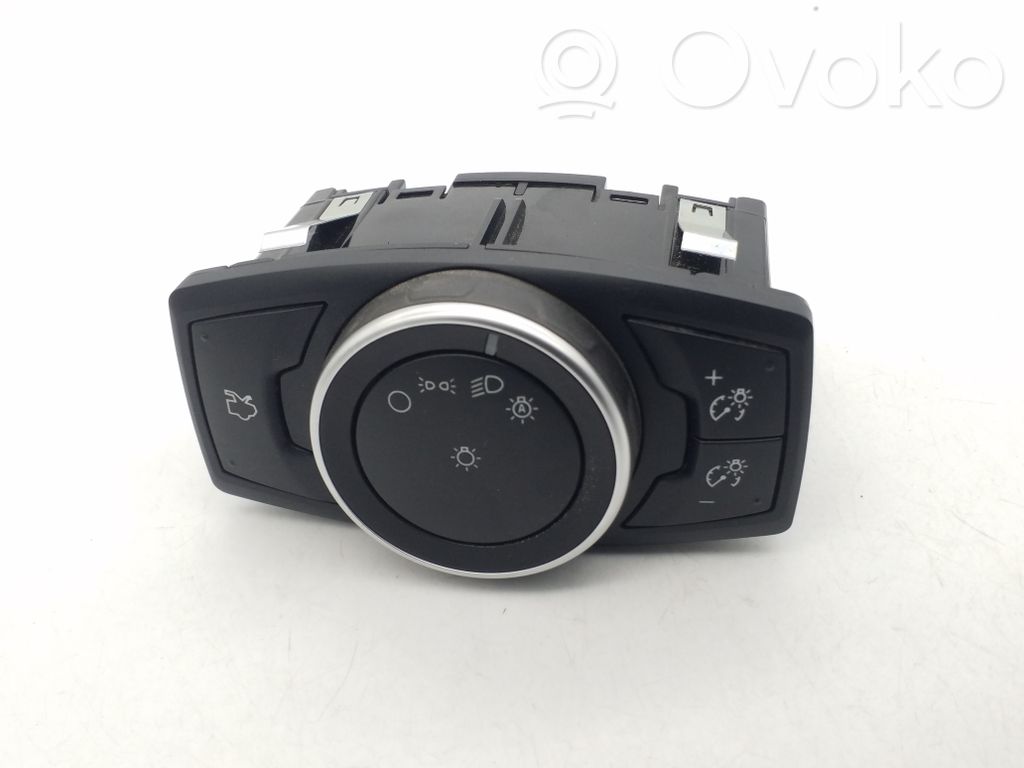 Ford Focus Light switch 