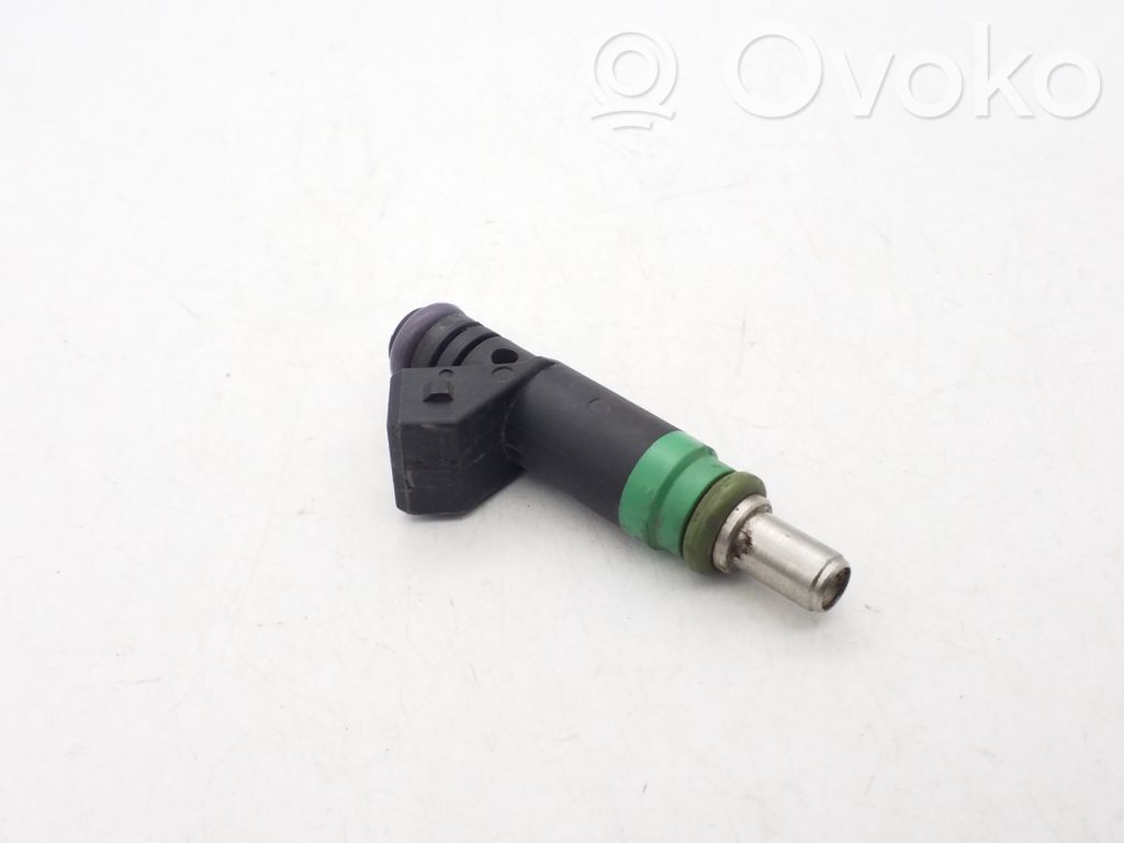 Ford Focus Fuel injector 