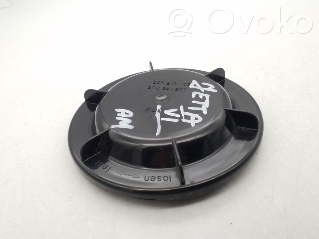 Volkswagen Jetta VI Osłona żarówki lampy przedniej 
