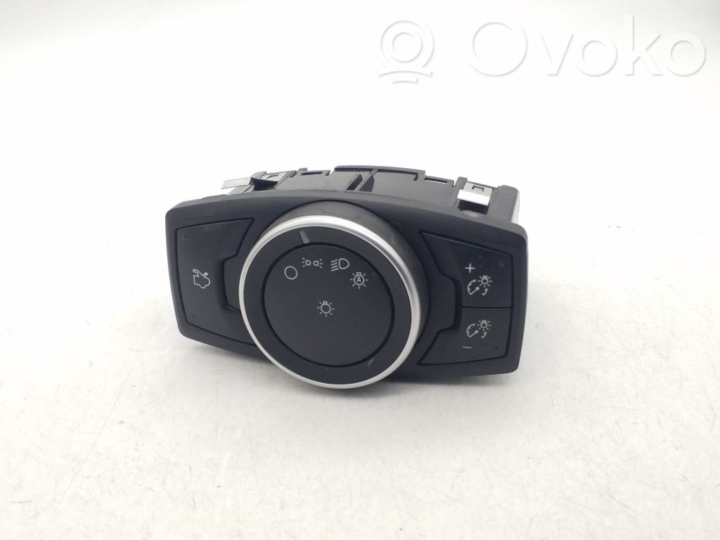 Ford Focus Light switch 